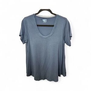 SheBird Flawless Short Sleeve Scoop Neck Top